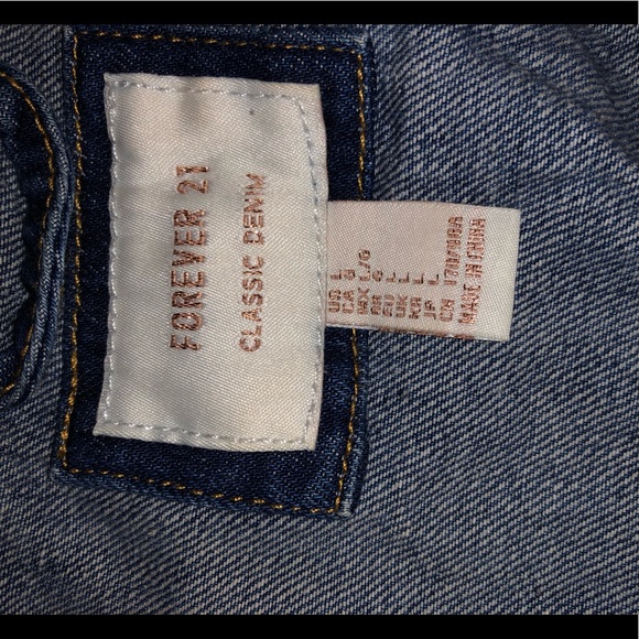 Jean jacket! - Picture 3 of 3